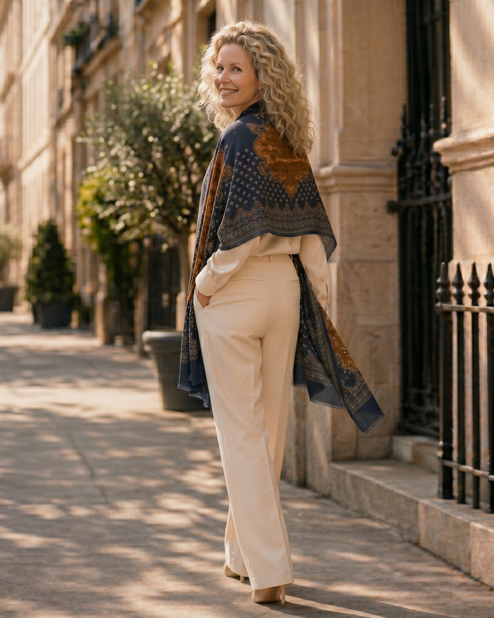 SPICED LIGHT BLACK | Merino Wool Silk Blend Shawl